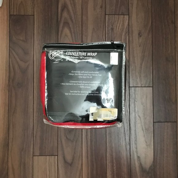 NHL Blanket Wrap With Sleeves Ottawa Senators - Picture 3 of 4